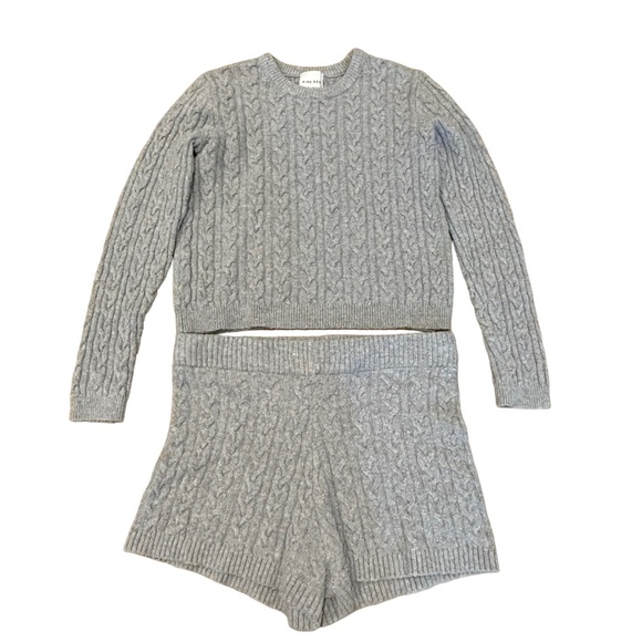 Pink Rose Gray 2piece Sweater & Shorts S - Picture 2 of 9